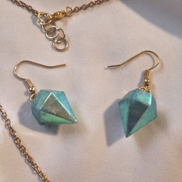 Artisan Handmade Resin Sparkly Aqua Blue Gem Shape Necklace Earring Jewelry Set - Picture 4 of 8